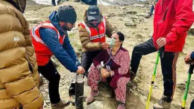 Anantnag police helped the pilgrims doing Amarnath Yatra