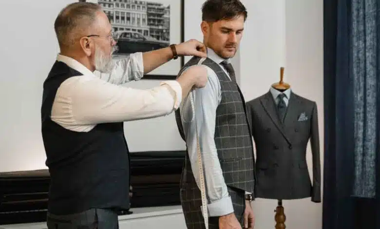 Are you going to get a suit made from a Tailor Keep these 8 things in mind, you will get a perfect fitting