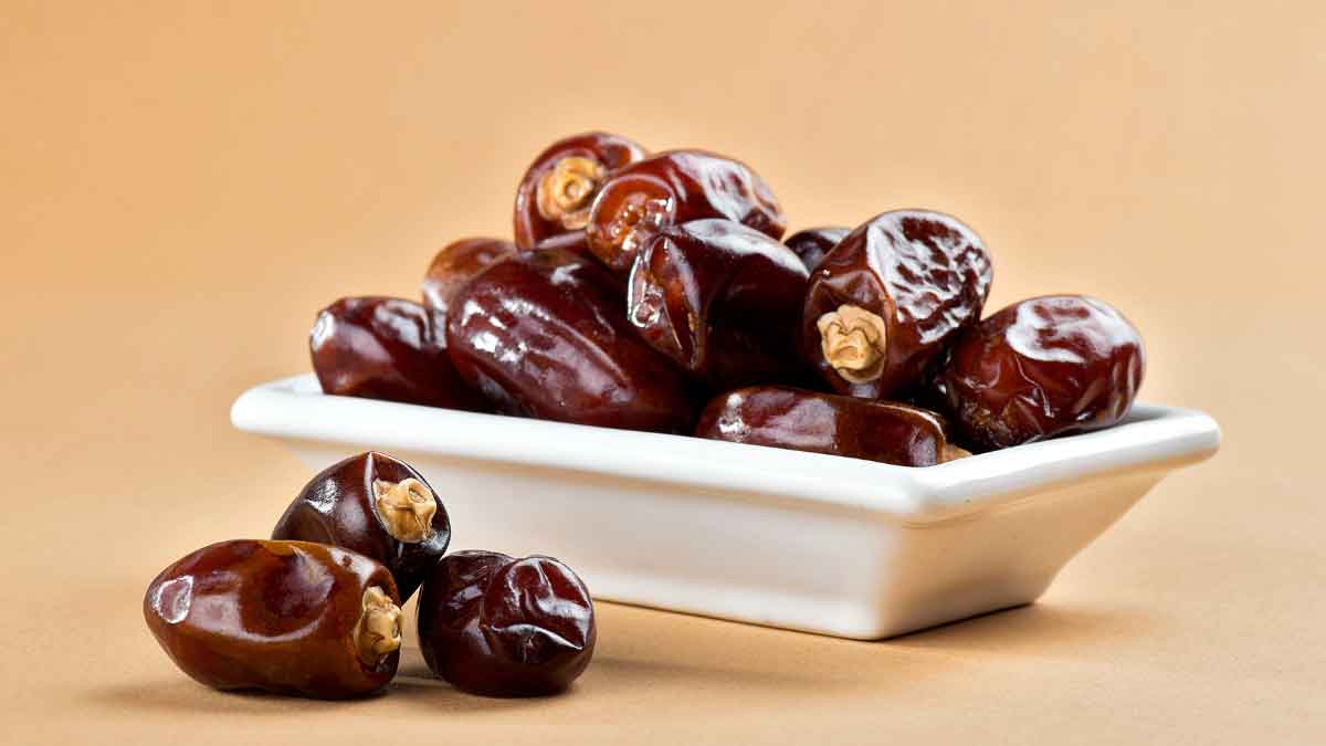 Benefits of eating Honey and Dates together