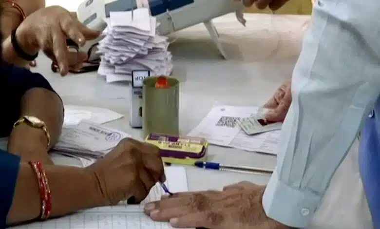 By-election for 3 seats in Himachal Pradesh