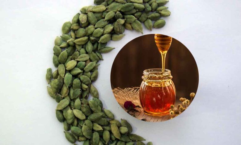 Consume Honey and Cardamom the body will be detoxed and the skin will become clear
