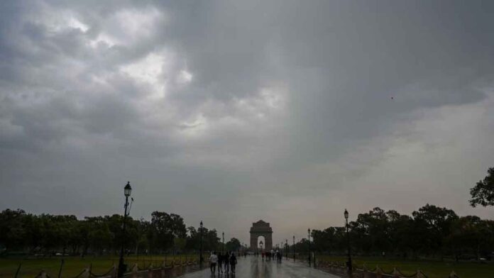 Delhi Weather Clouds have been covering Delhi-NCR since morning, Meteorological Department has given the latest update regarding rain