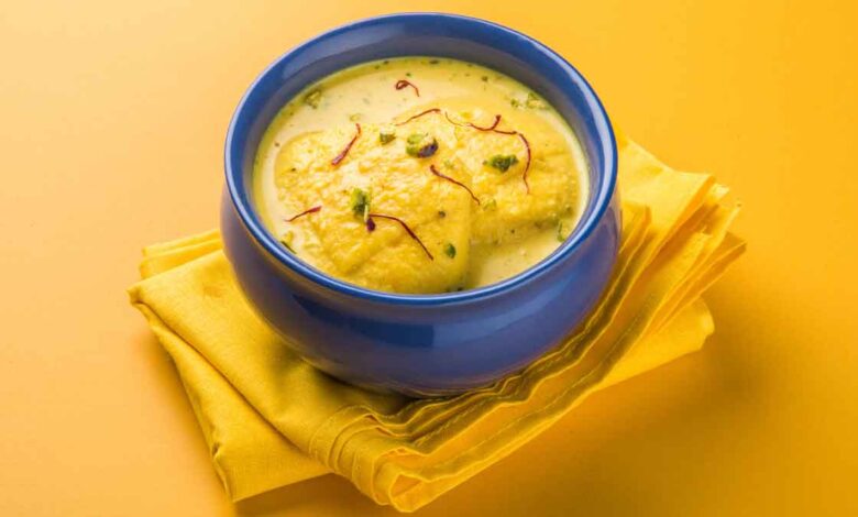 Delicious Mango And Bread Rasmalai Recipe