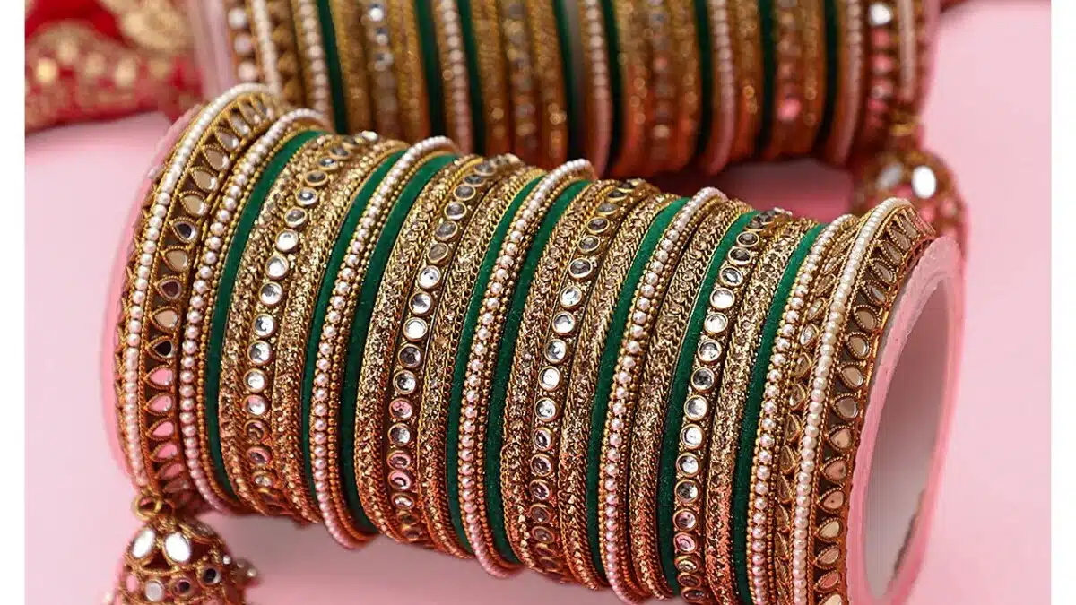 Demand for green bangles increases in the month of Saavan