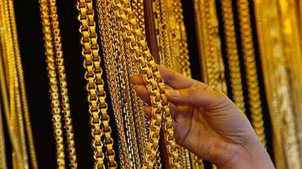 Gold became cheaper on the second Monday of Sawan