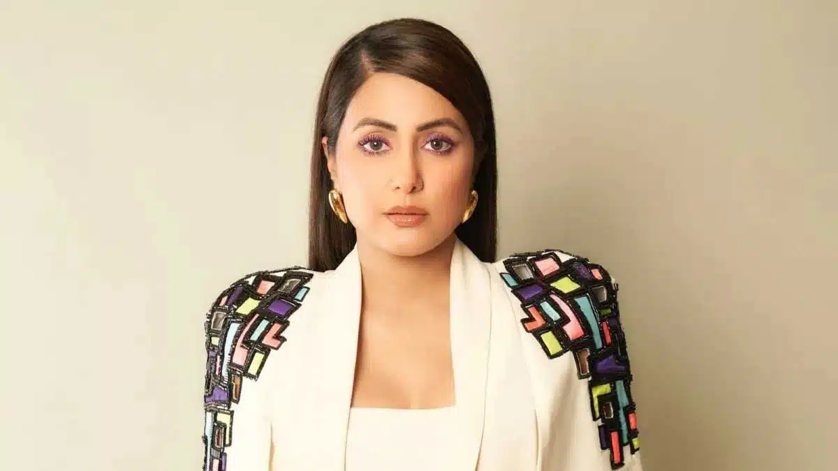 Hina Khan shares an inspiring message amid her breast cancer battle