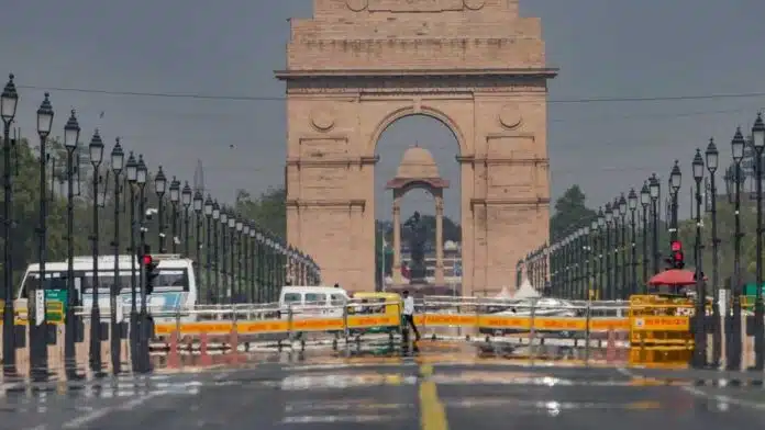 IMD predicts light to moderate rain in Delhi NCR