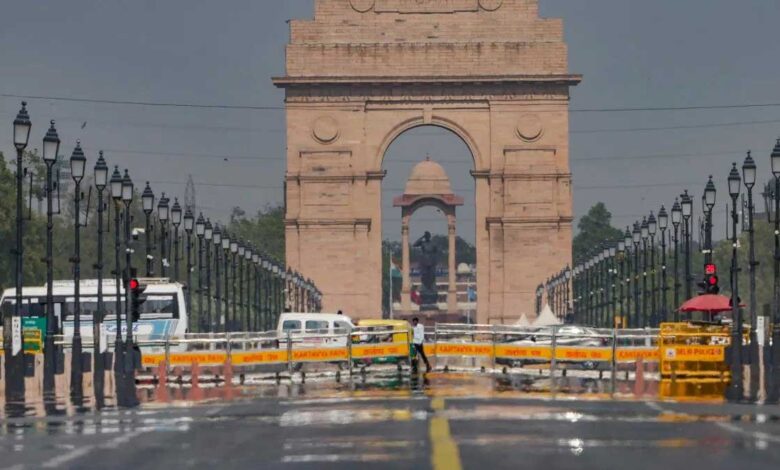 IMD predicts light to moderate rain in Delhi NCR