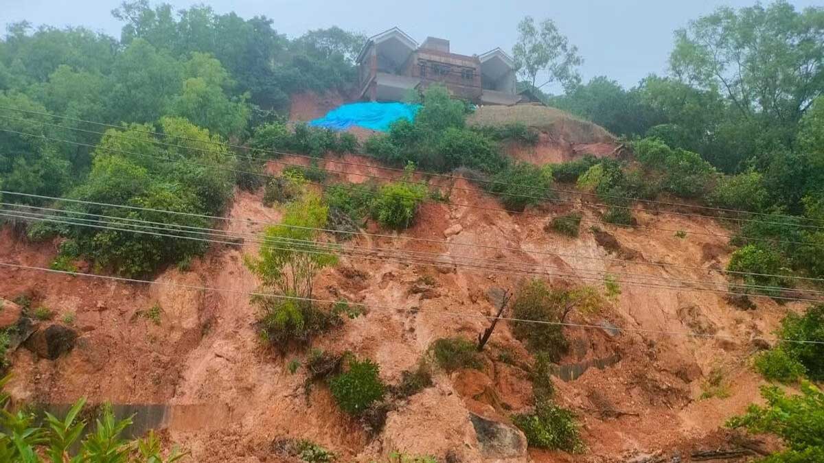 Indian Army provides relief to civilians amid landslides in Karnataka