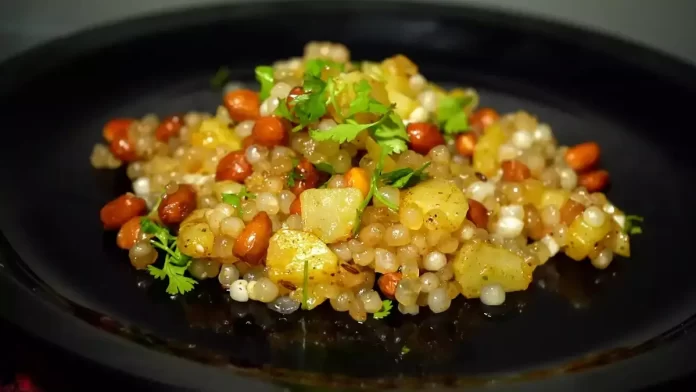 Make Sabudana Khichdi on the first Monday of Shravan