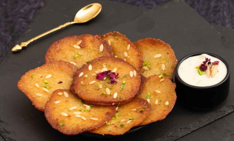 Make tasty Malpua with semolina and milk, it will be healthier and tastier than market sweets