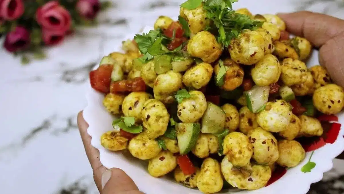 Makhana Chaat Recipe Make this spicy dish of makhana for breakfast