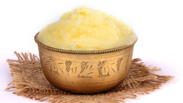 Ghee: चाय में मिलाकर पीएं एक चम्मच घी, कुछ ही दिनों में मिलेंगे ये फायदे