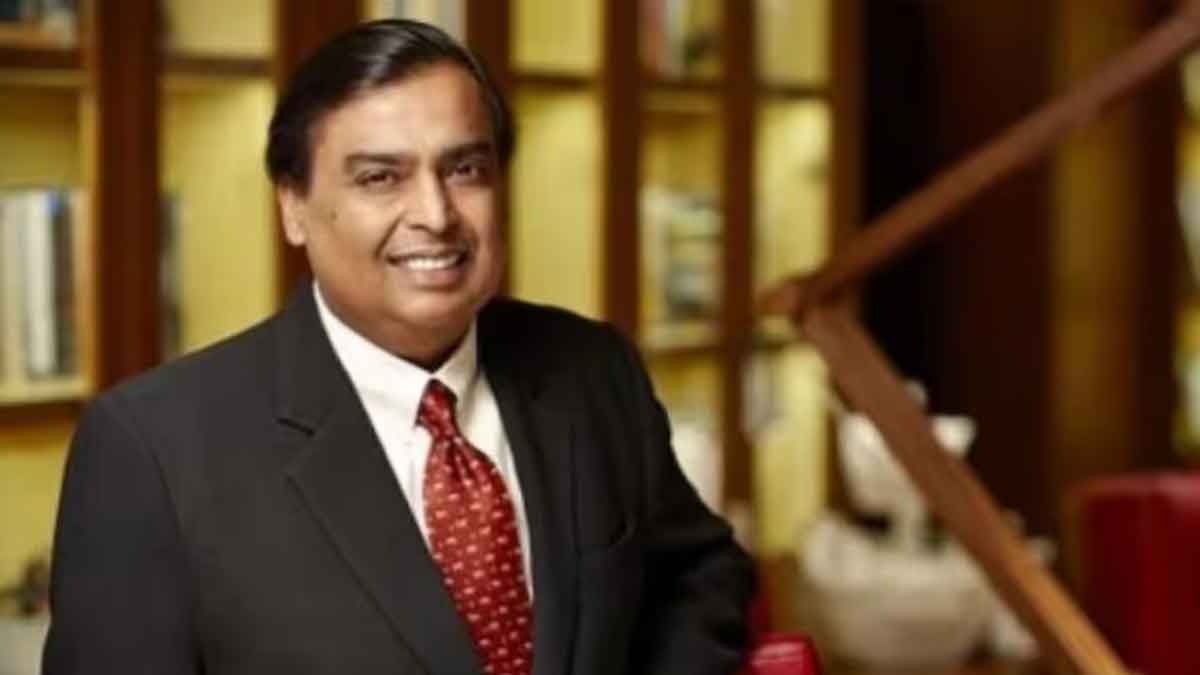 Mukesh Ambani's different style on the dance floor, hugged his son-in-law Anand