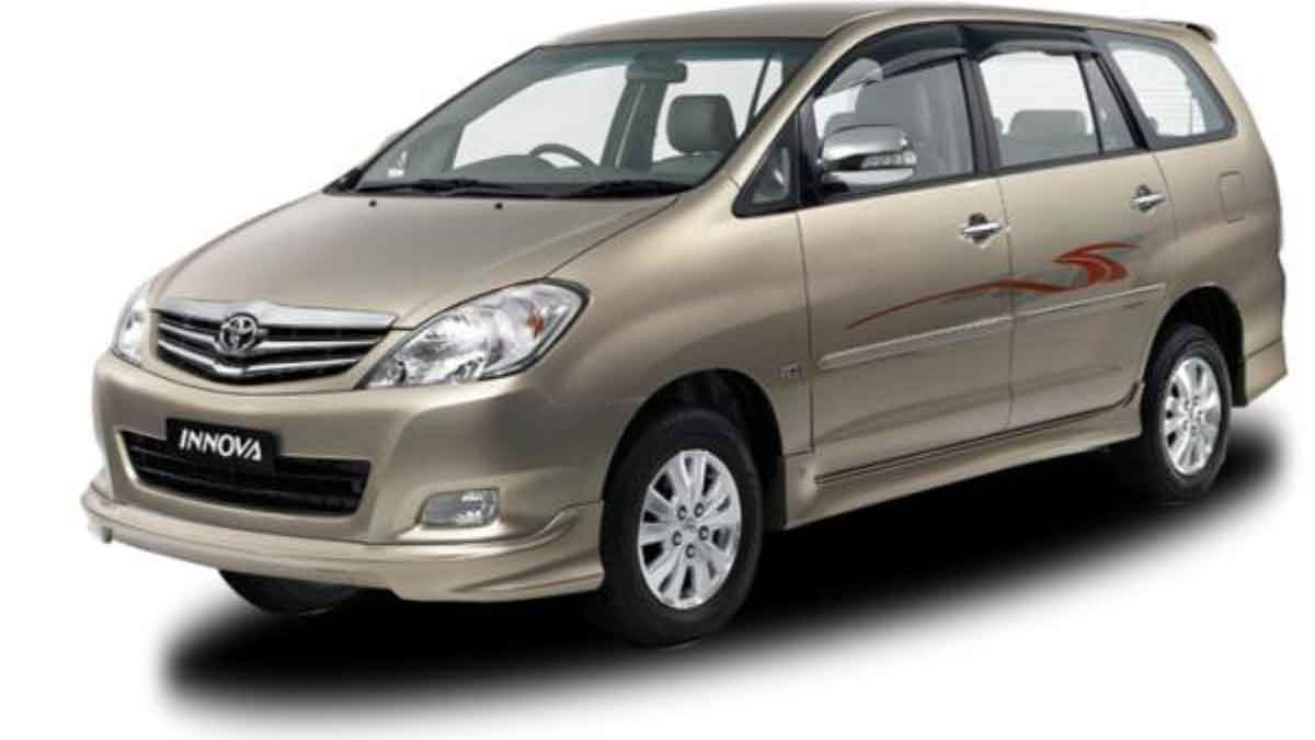 New Mini Toyota Innova is here Maruti 26kmpl mileage