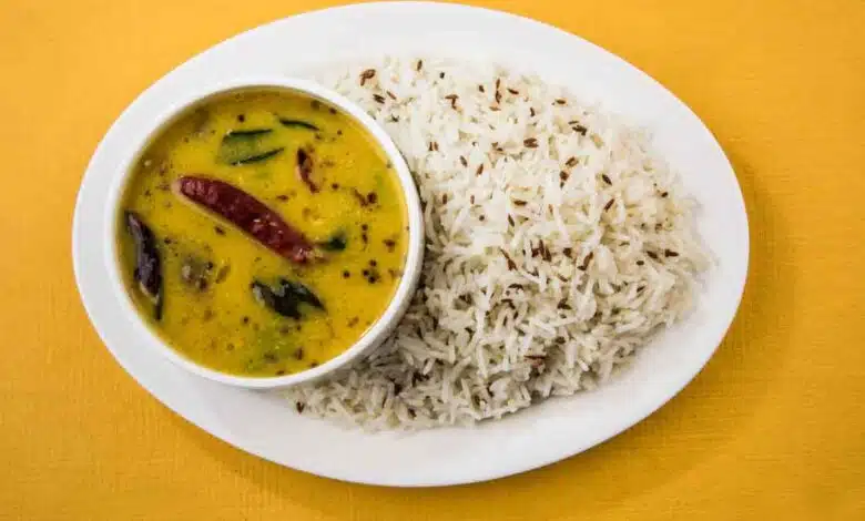 Nutritionist is telling the right way to eat dal CHAVAL (1)