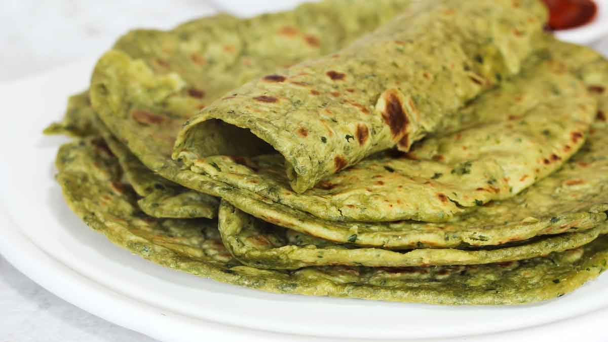 Nutritious Oats Palak Thepla Recipe for Breakfast