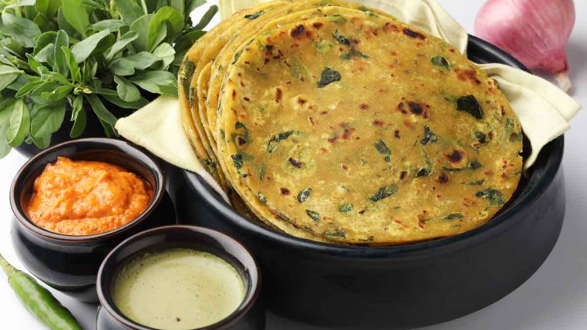 Nutritious Oats Palak Thepla Recipe for Breakfast