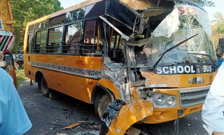 One dead in collision between bus and lorry in Nellore, Andhra Pradesh
