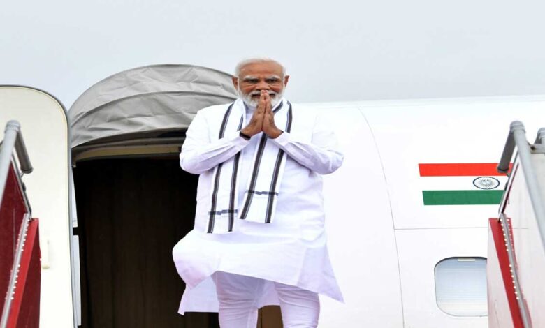 PM Modi will visit Mumbai in Maharashtra today
