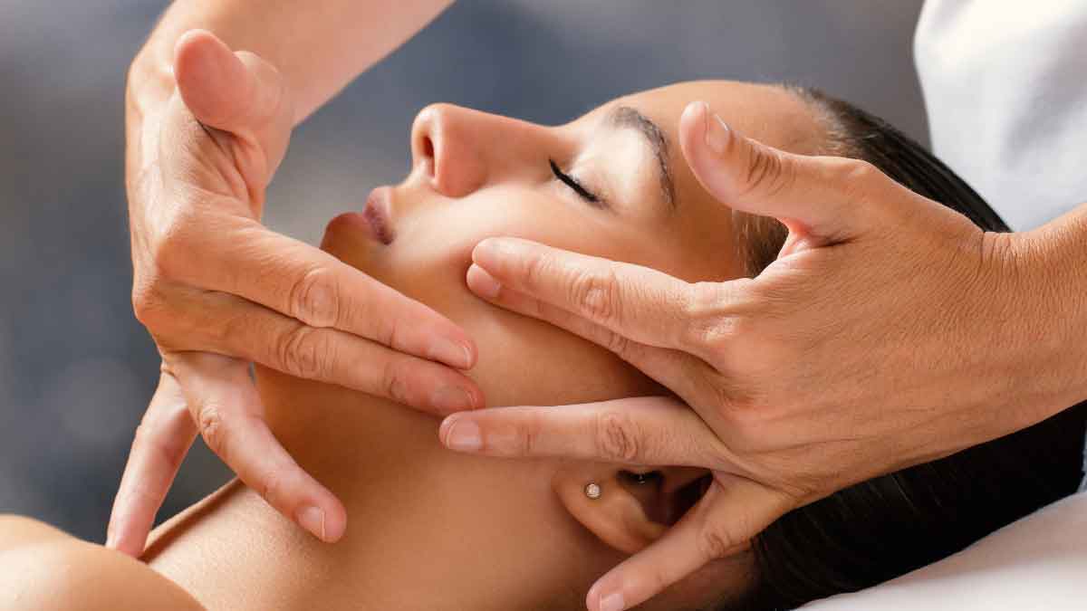 Skincare To bring glow on your dull face, do face massage like this