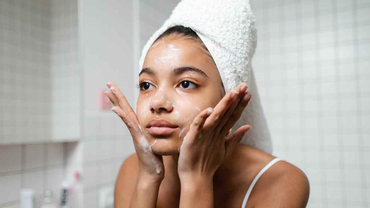 Skincare To bring glow on your dull face, do face massage like this