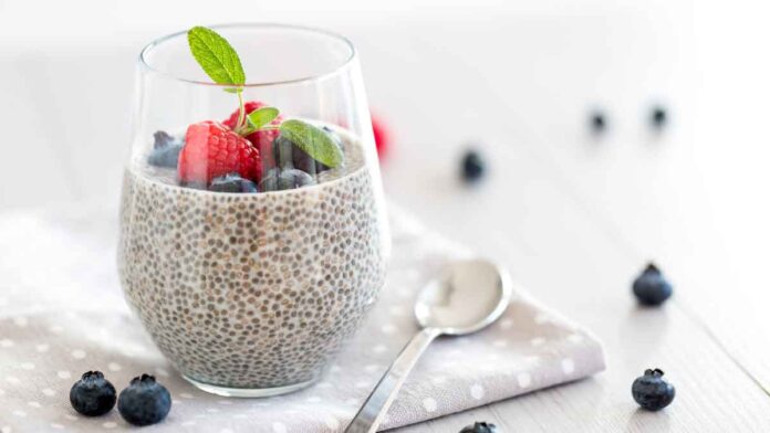 The right way to make Chia seeds water is a panacea for hair and skin problems