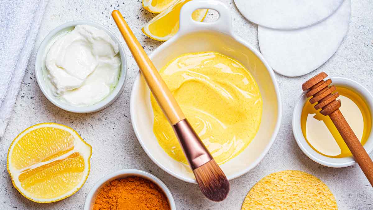 These 5 homemade face packs prove to be effective in reducing dark spots on the Face