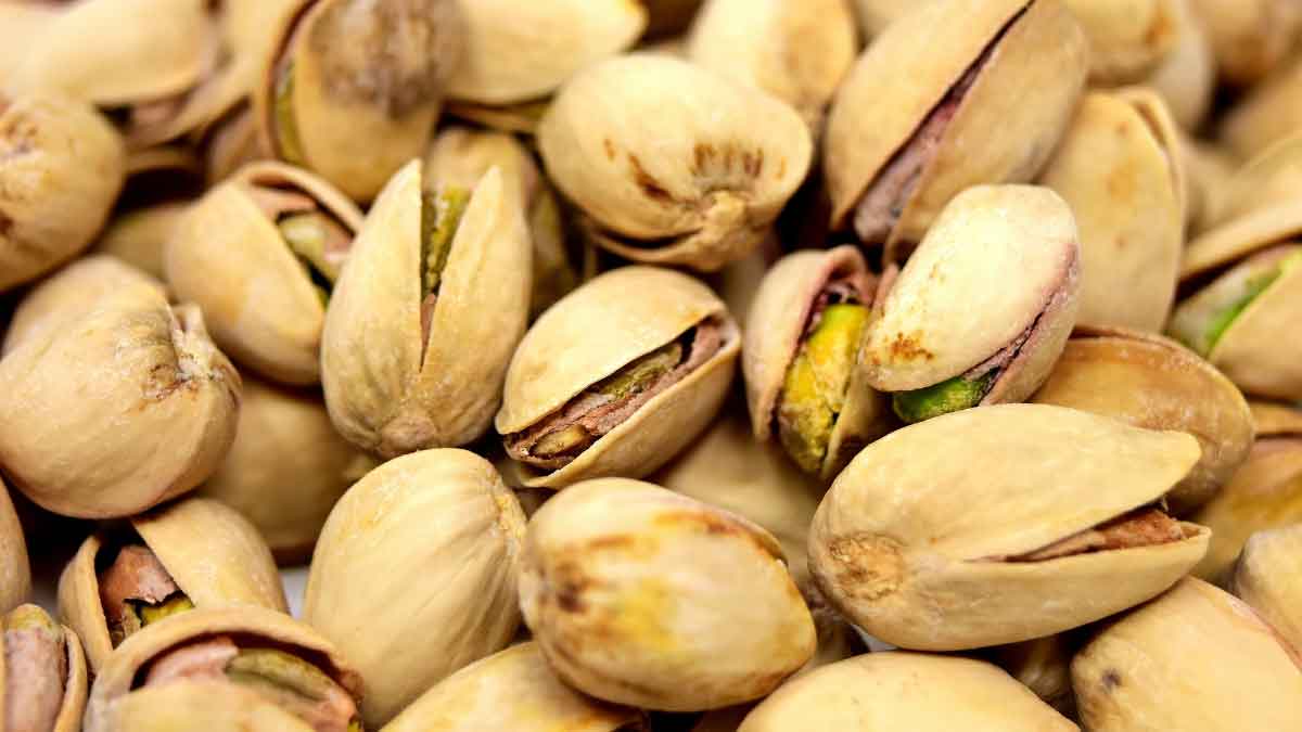 To keep facial Skin tight, eat this one dry fruit every day