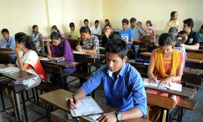 UP Police recruitment written exam for 60244 constable posts scheduled in August