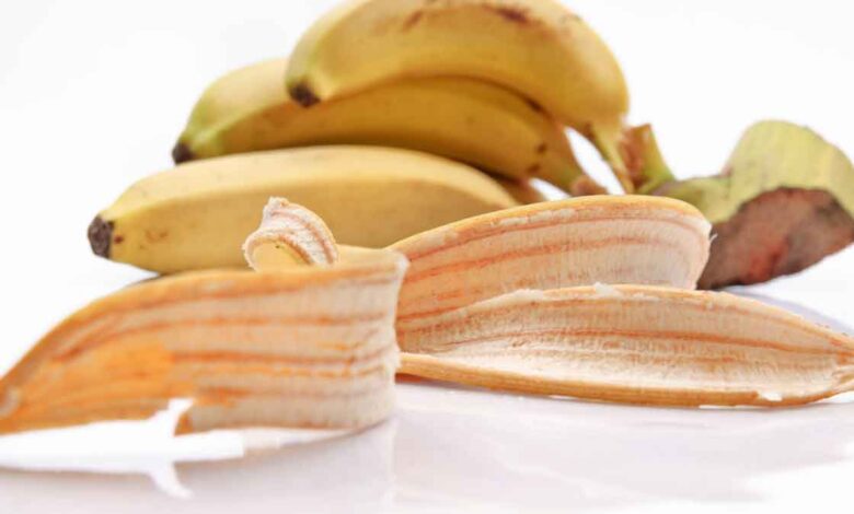 Various uses of banana peels - Banana peels are not only useful in enhancing the face but also in these things