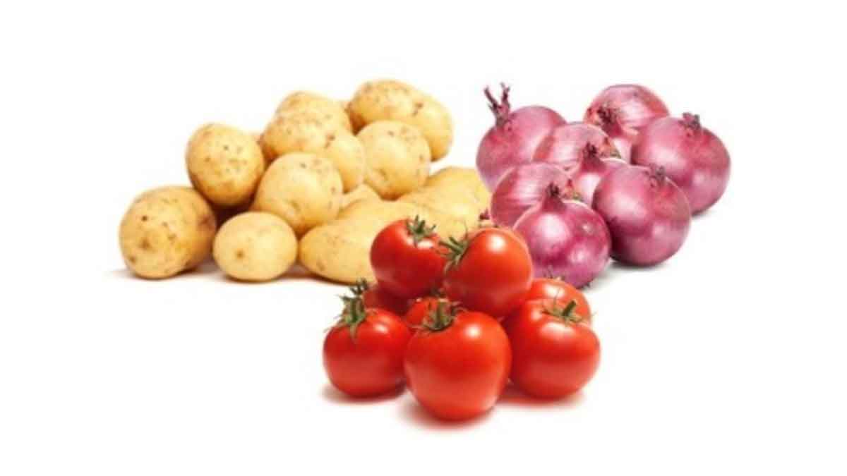 Vegetable Prices Hike Potato Onion and Tomato prices increased in one month