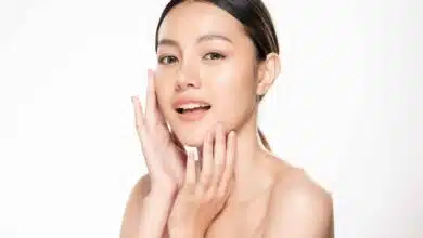 What happens if you rub Banana peel on your face everyday