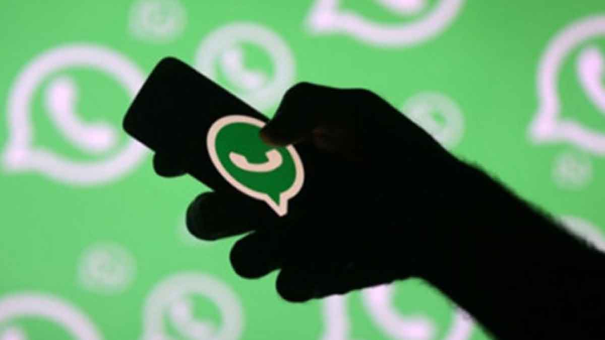 WhatsApp has the most powerful feature of photo reply and edit, you will get a new chat button, chatting will be fun