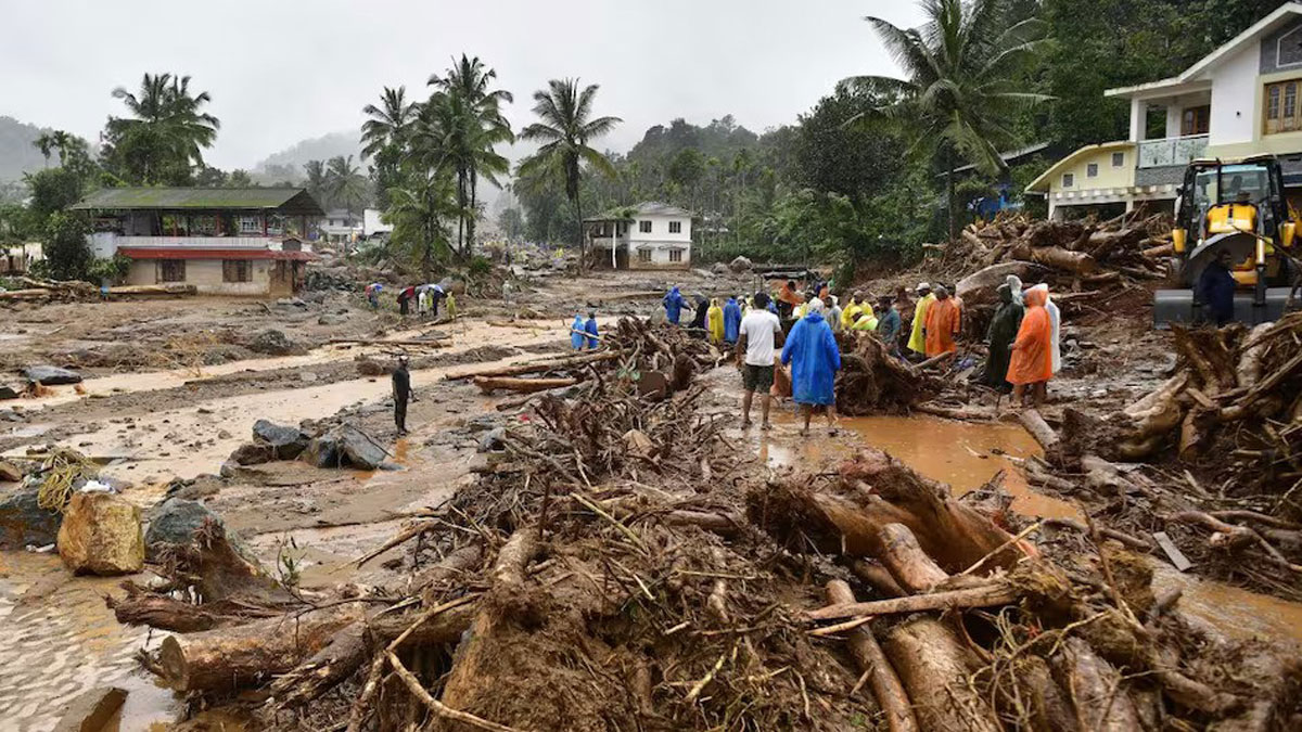 167 people died in Wayanad landslide Kerala CM Pinarayi Vijayan arrived for review