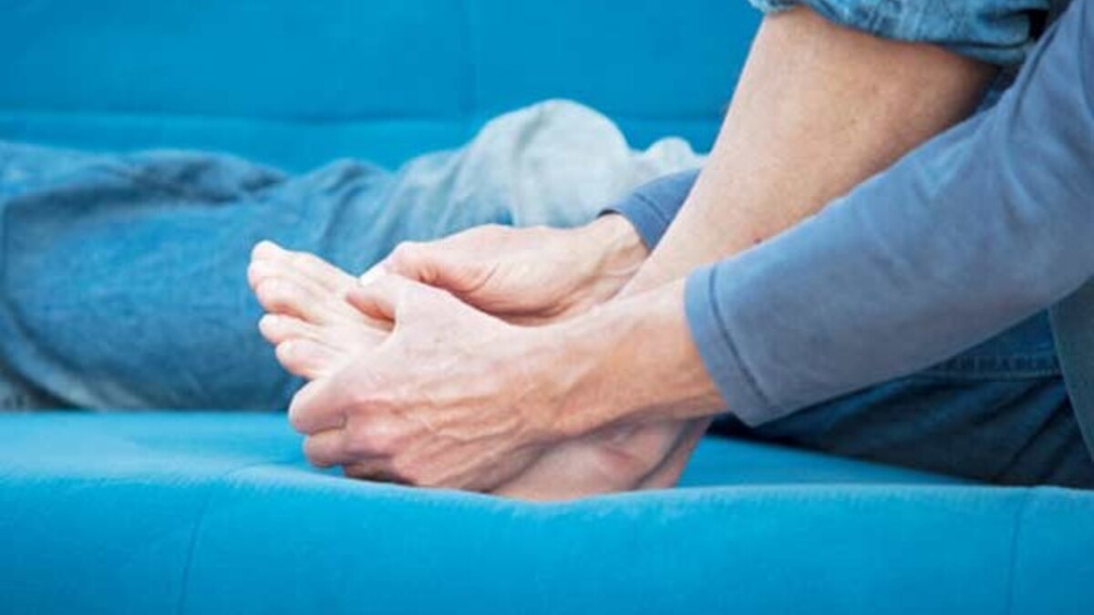 9 powerful benefits of rubbing your palms together