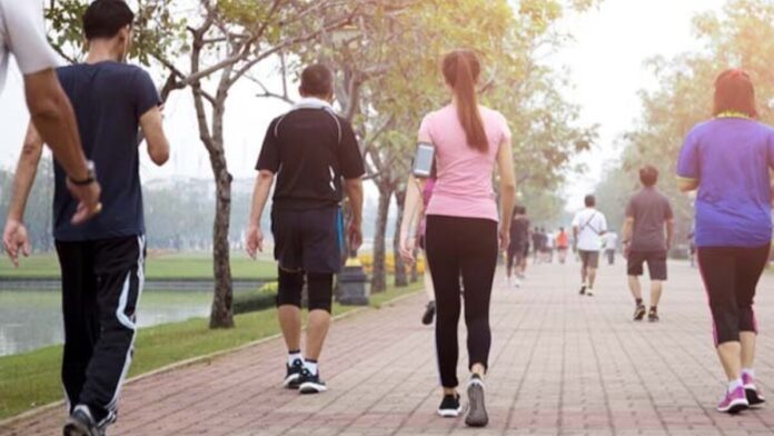 At what time is walking more beneficial to reduce weight