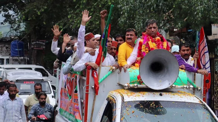 BJP candidate Murtaza Khan did a roadshow for the assembly elections in Jammu-Kashmir