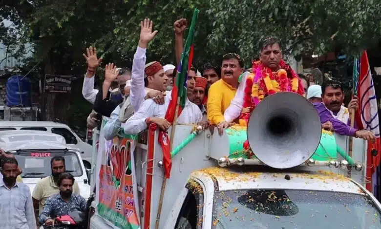 BJP candidate Murtaza Khan did a roadshow for the assembly elections in Jammu-Kashmir
