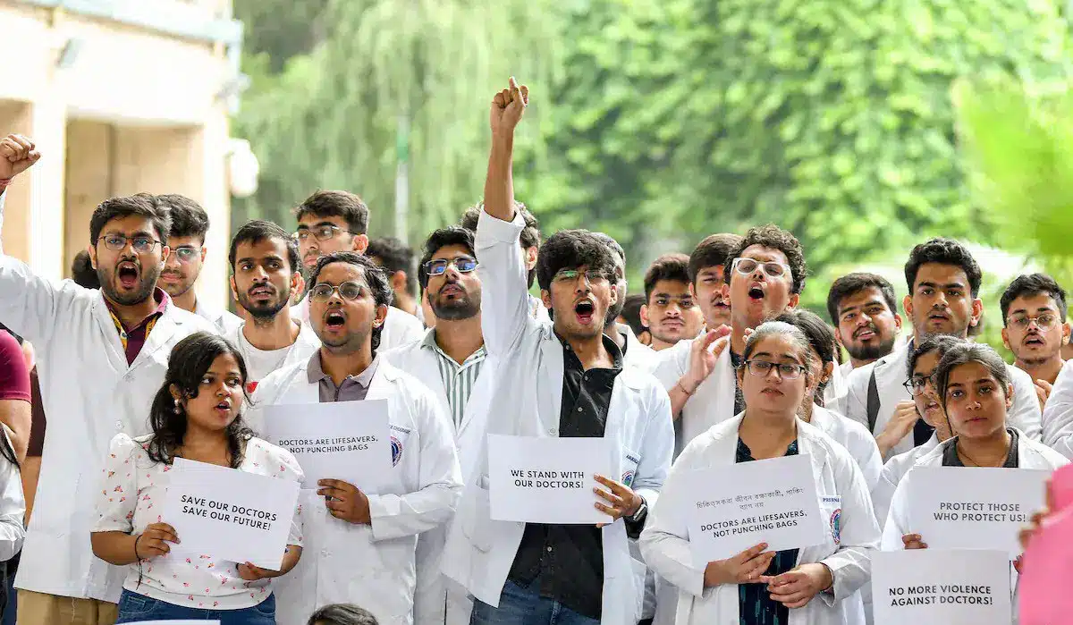 Doctors protest after Kolkata doctor rape and murder case