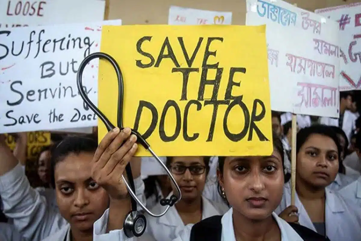 Doctors' protest at Delhi's RML hospital disrupted services