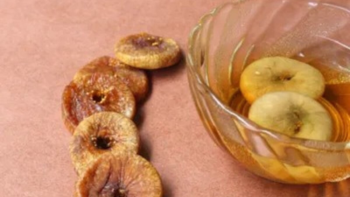 Eating soaked figs provides tremendous benefits,