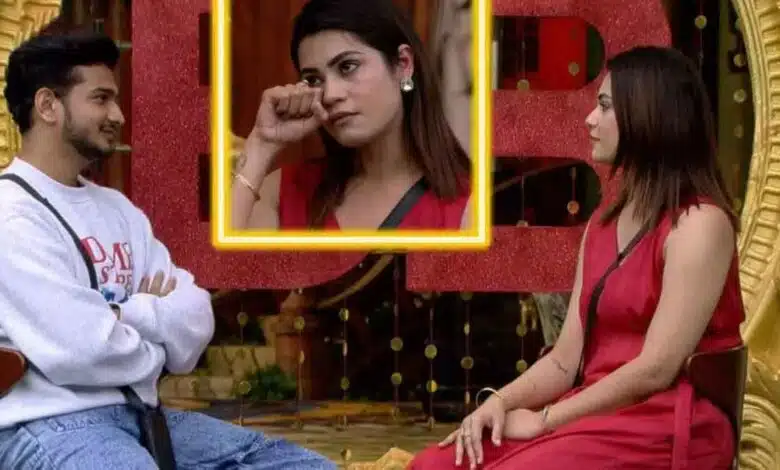 Munawar Faruqui raised questions on Kritika wearing tight clothes