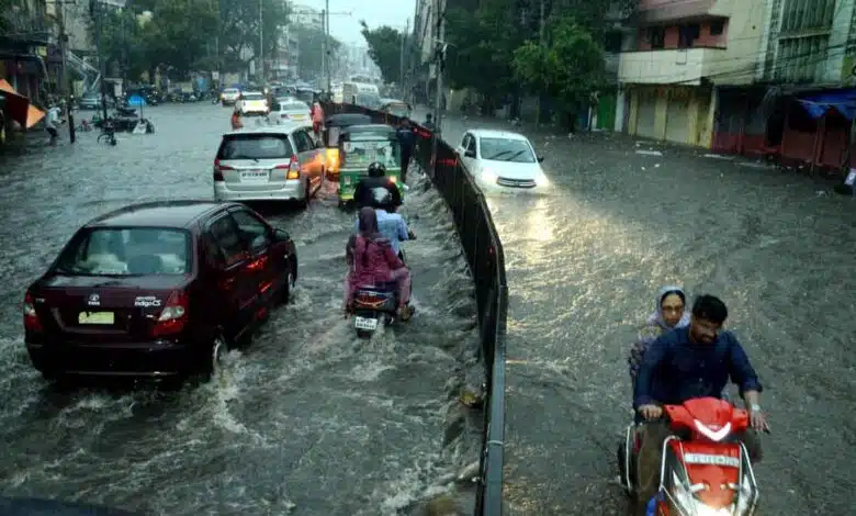 Rain in Delhi-NCR, red alert in mountains; Know what will be the weather in 10 states today