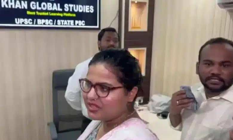 SDM arrived to investigate at Khan Sir's coaching centre