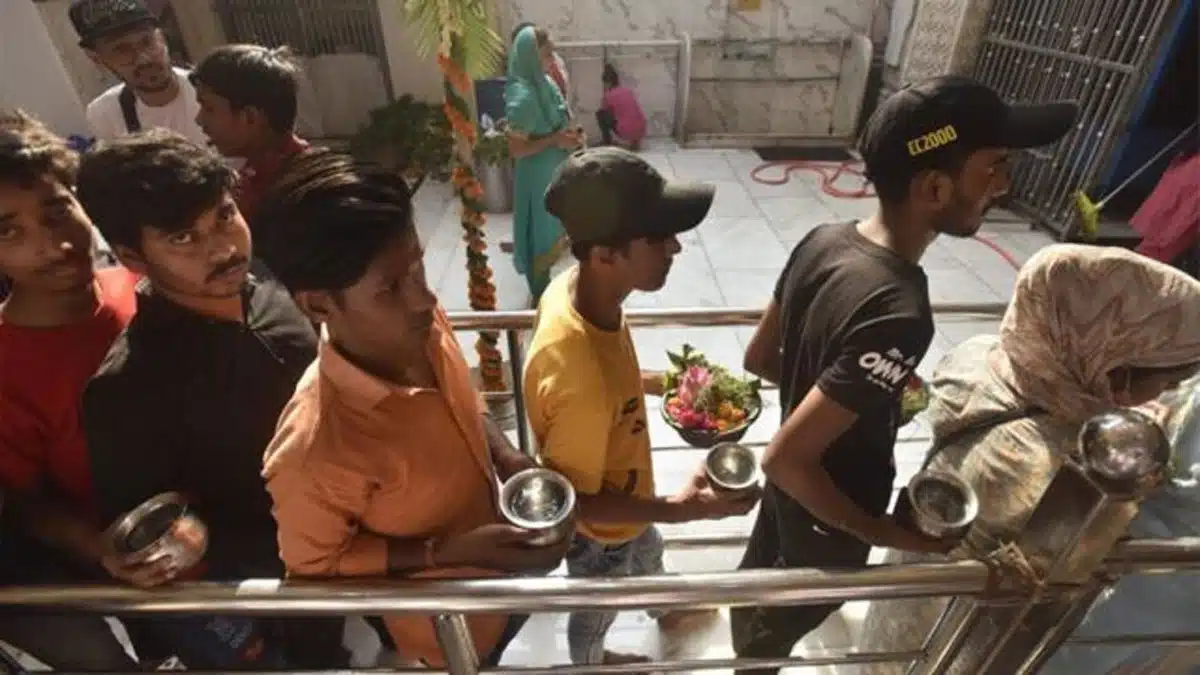 Sawan Shivratri devotees gathered in Ujjain's Mahakaleshwar temple