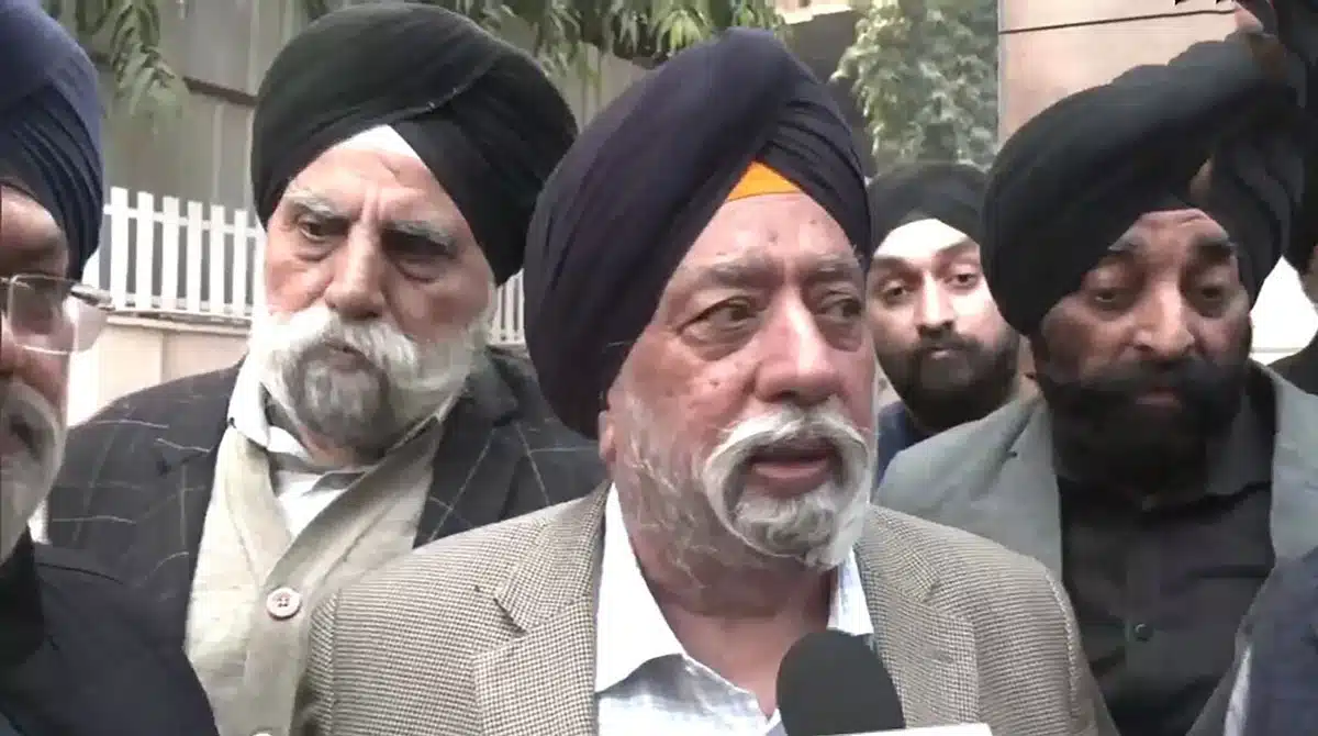 Shiromani Akali Dal sent legal notice to CBFC regarding Kangana Ranaut film Emergency 4 Shiromani Akali Dal sent legal notice to CBFC regarding Kangana Ranaut film Emergency