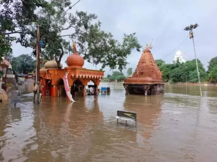 The water level of Shipra river rises in Madhya Pradesh