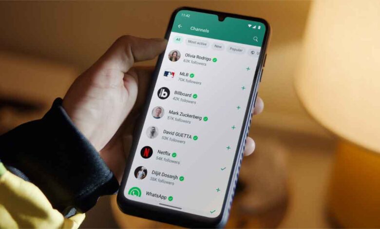 This new feature has come in WhatsApp, now you can read voice notes instead of listening