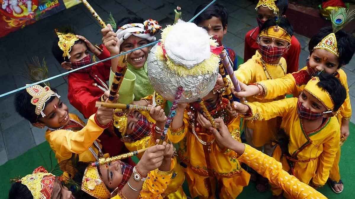 This time Mahapunya Jayanti Yoga on Janmashtami, 26 or 27 August is auspicious coincidence